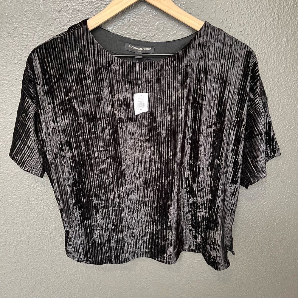 NWT Banana Republic Crinkle Velvet Top in Black | Size XS *top only* - Picture 4 of 12